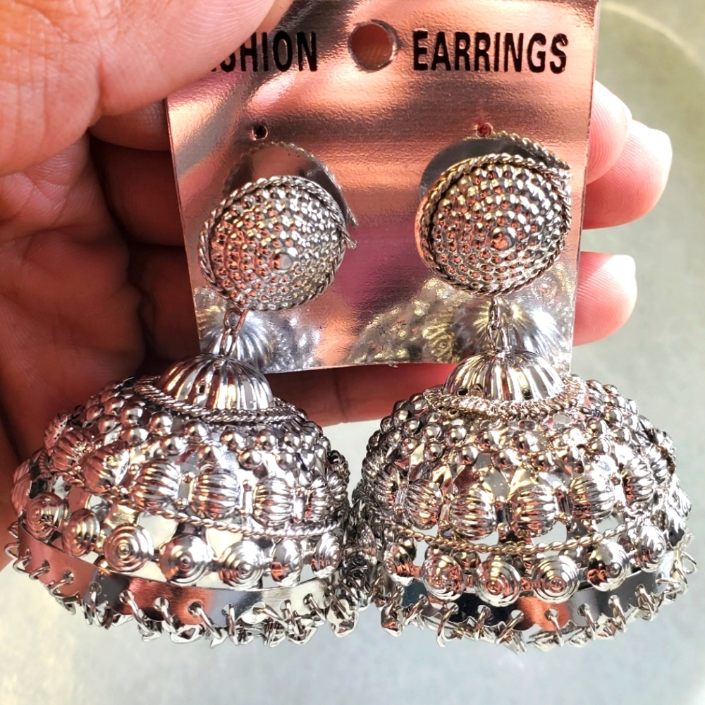 WEIGHT-LESS SILVER JHUMKI